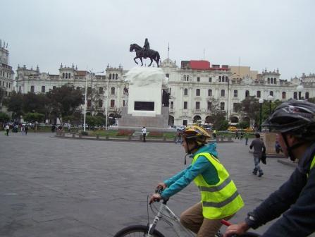 Lima cicty bike tour www.perucycling.com