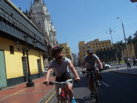Lima City Bike Tour www.perucycling.com