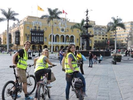 Lima city bike tour www.perucycling.com