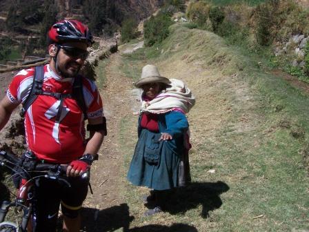 capac ñan Peru Cycling biking with vicuñas