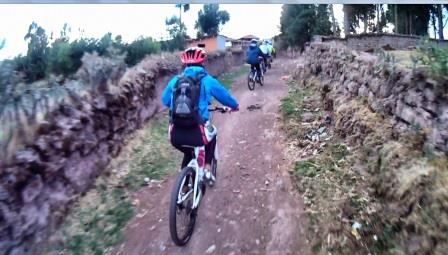 Yuncaypata Cusco www.perucycling.com